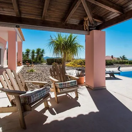 Mujeira Villa