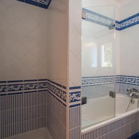 Mujeira Villa